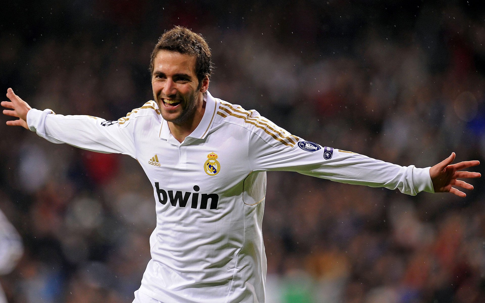 青少年电竞大赛落幕,15岁少年夺冠震惊全场,全国青少年电竞挑战赛